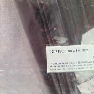 NEW ALTER EGO COSMENTICS 12 PIECE BRUSH SET